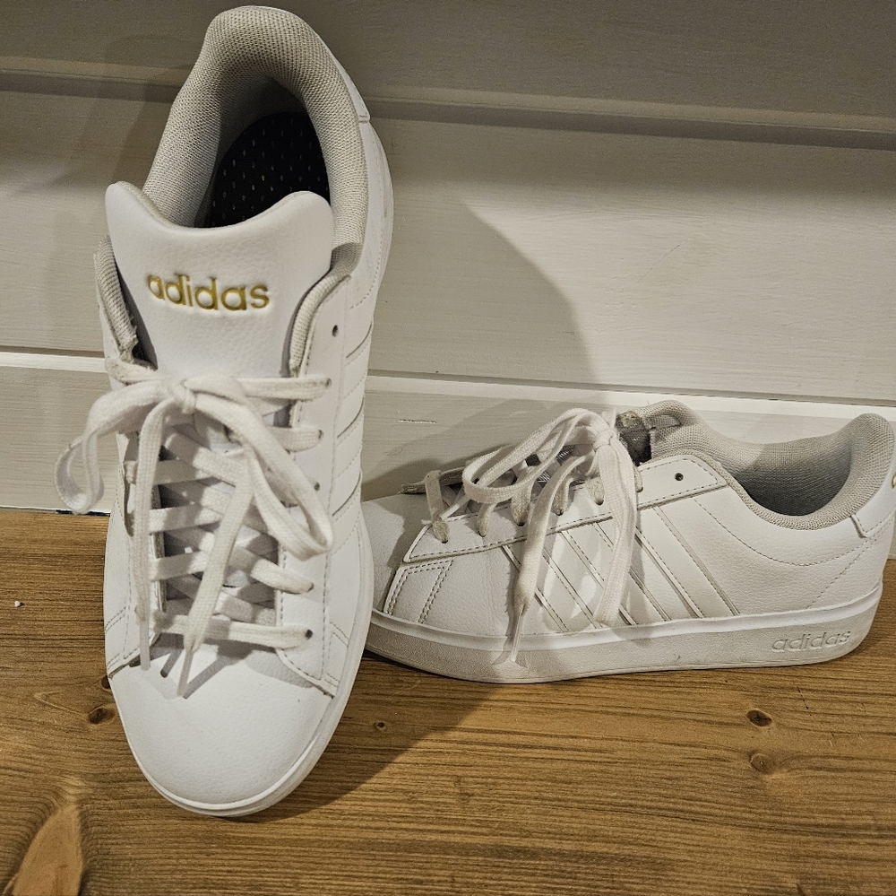Adidas Womens Size 8½ White Grand Court 2.0 Leather Shoe - Picture 2 of 6